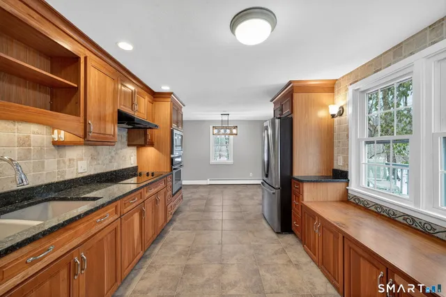 $539,900 | 97 Schnoor Road, Killingworth, CT 06419