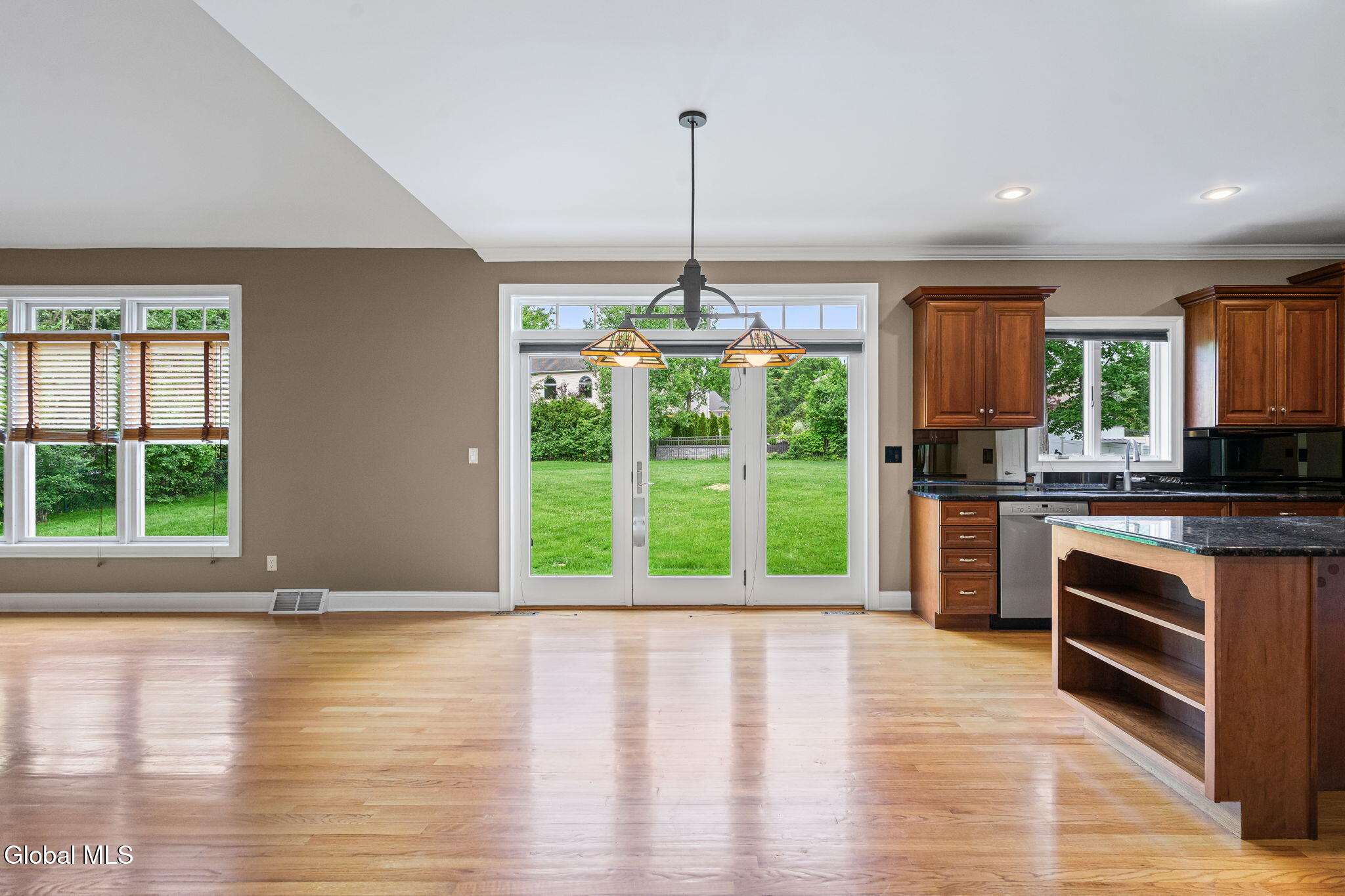 229 Menlo Park Road Niskayuna, NY 12309 - Photo 10 of 55 57-web-or-mls-229-menlo-park-rd
