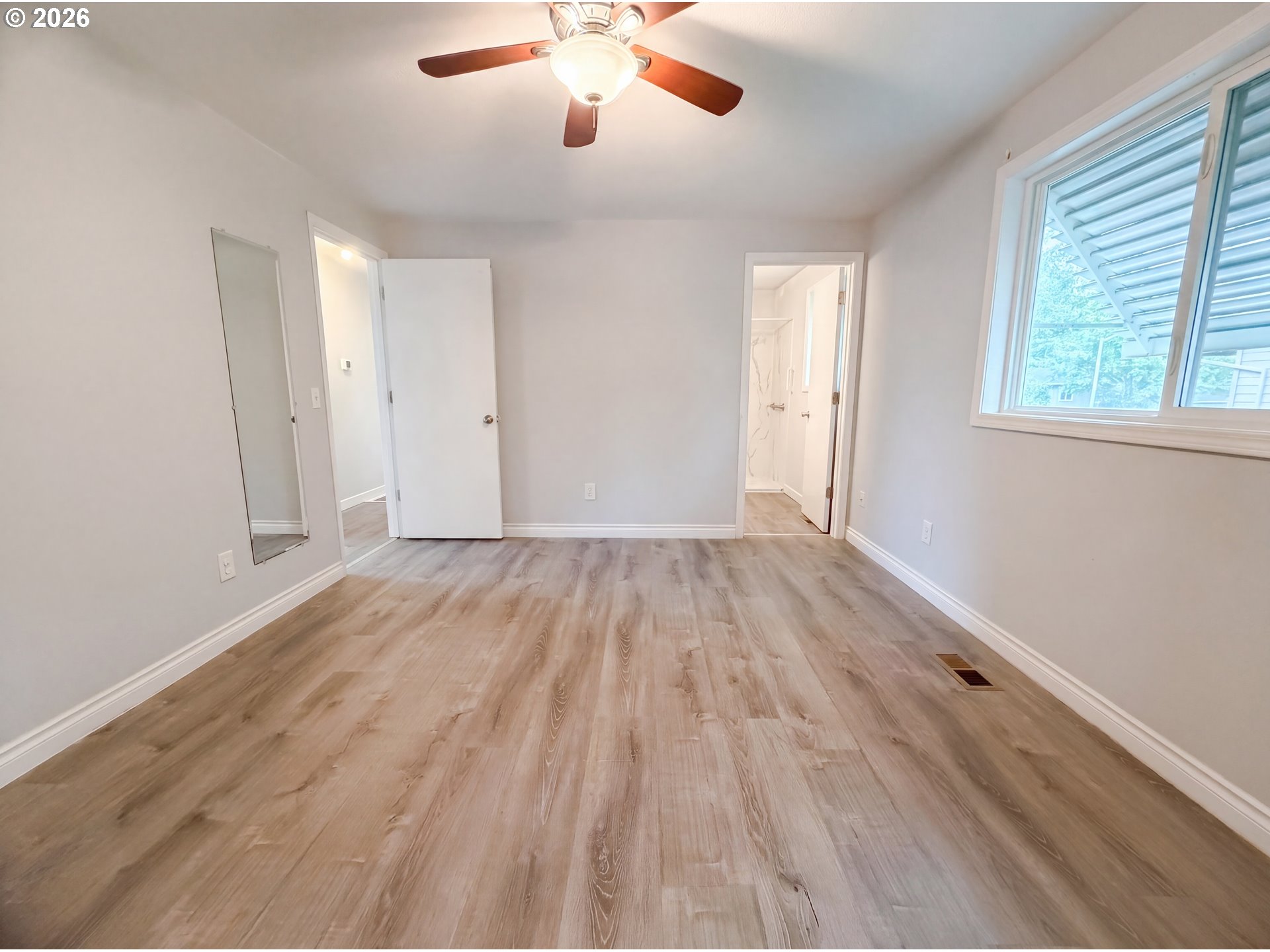 1209 Southwest 25th Street Troutdale, OR 97060 - Photo 4 of 16