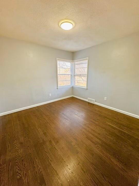 6876 Sni A Bar Road Kansas City, MO 64129 - Photo 3 of 11