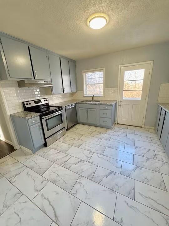 6876 Sni A Bar Road Kansas City, MO 64129 - Photo 6 of 11