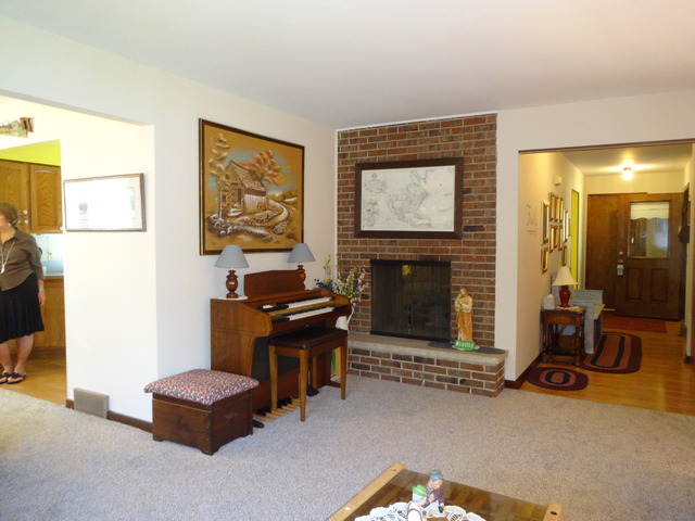 231 Aberdeen Road Cary, IL 60013 - Photo 11 of 25