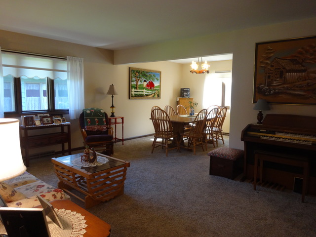 231 Aberdeen Road Cary, IL 60013 - Photo 12 of 25