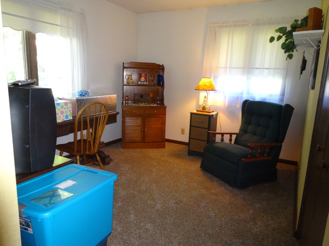 231 Aberdeen Road Cary, IL 60013 - Photo 14 of 25