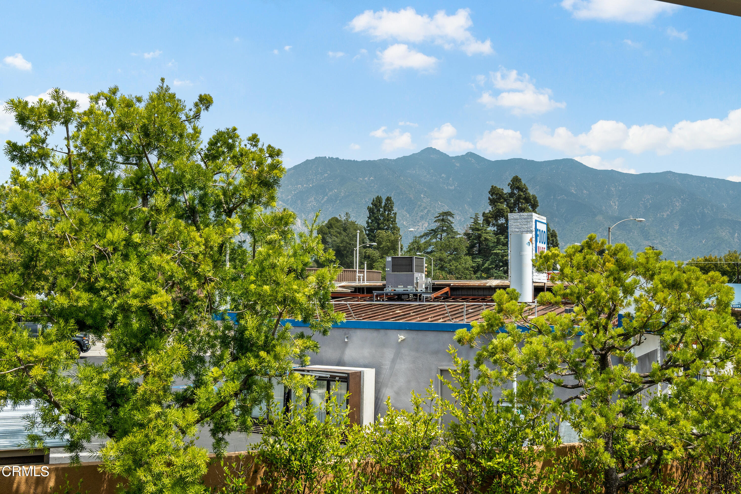 453 North Altadena Drive, Unit 5 Pasadena, CA 91107 - Photo 16 of 36