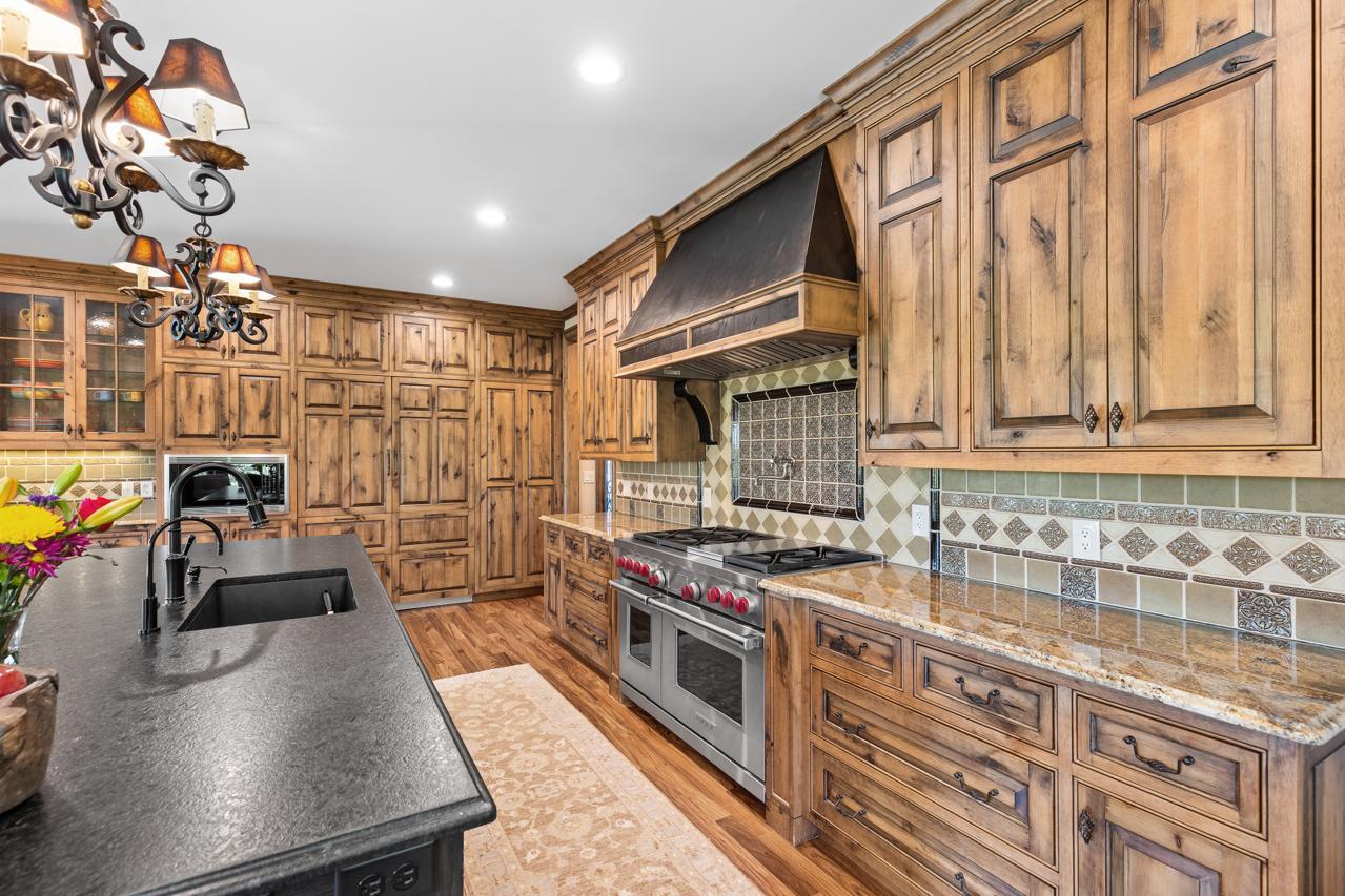6823 Alpine Trail Eden Prairie, MN 55346 - Photo 12 of 86