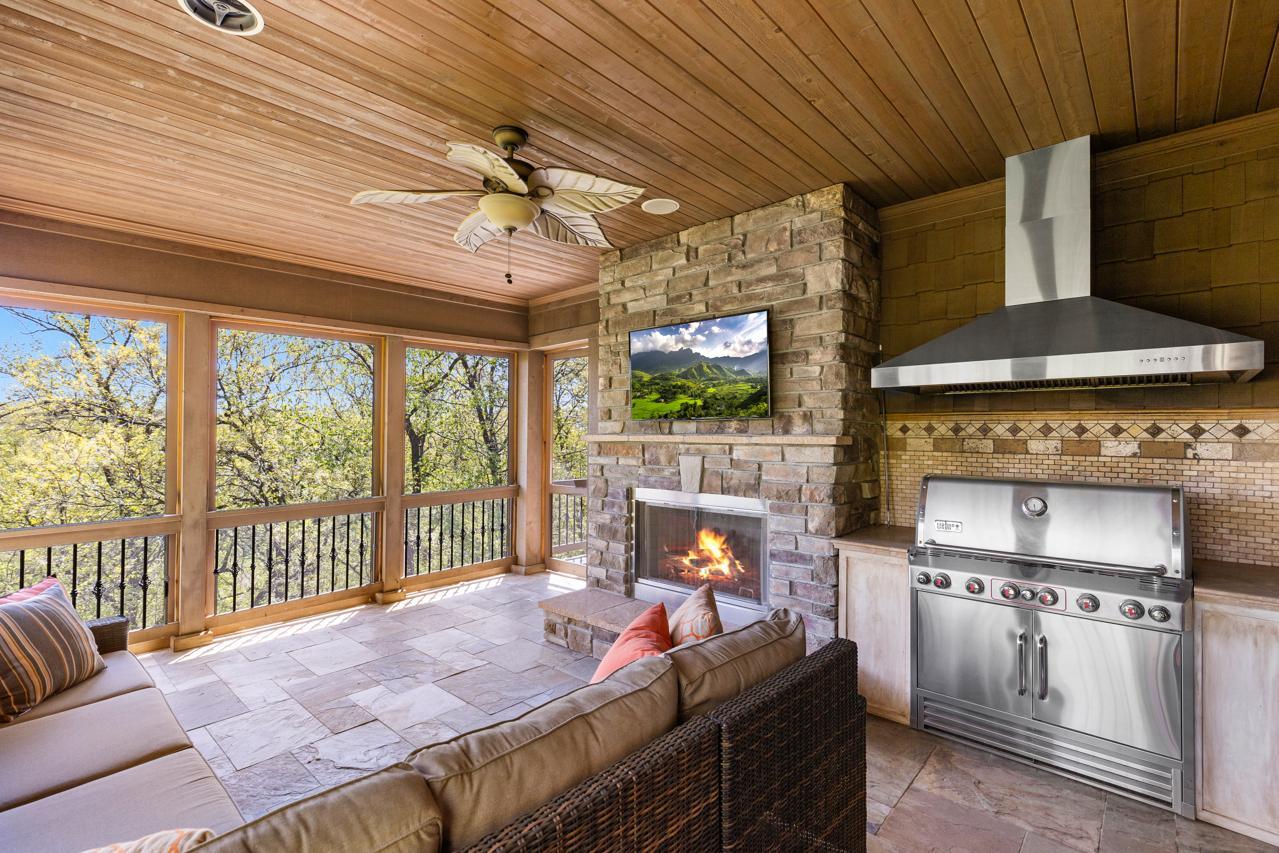 6823 Alpine Trail Eden Prairie, MN 55346 - Photo 22 of 86