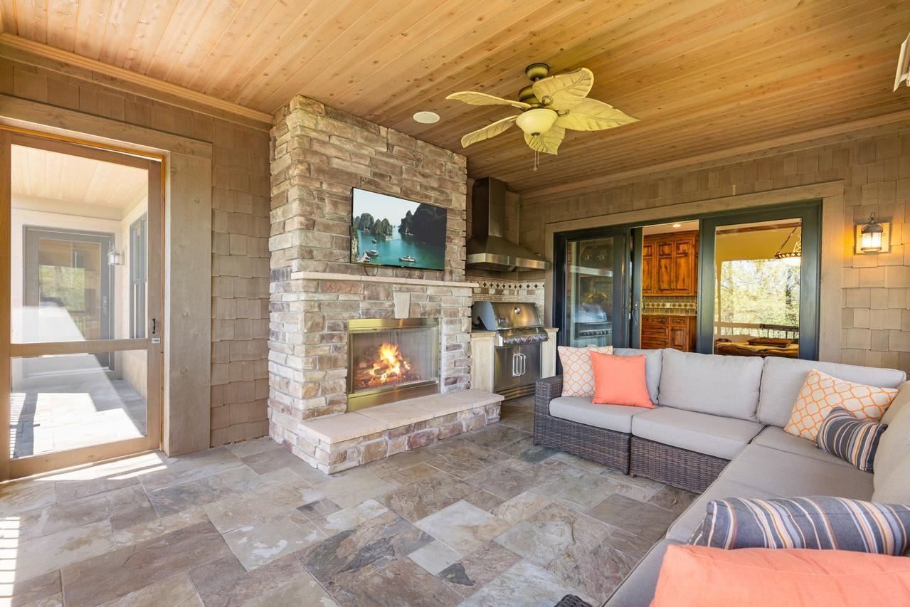 6823 Alpine Trail Eden Prairie, MN 55346 - Photo 23 of 86