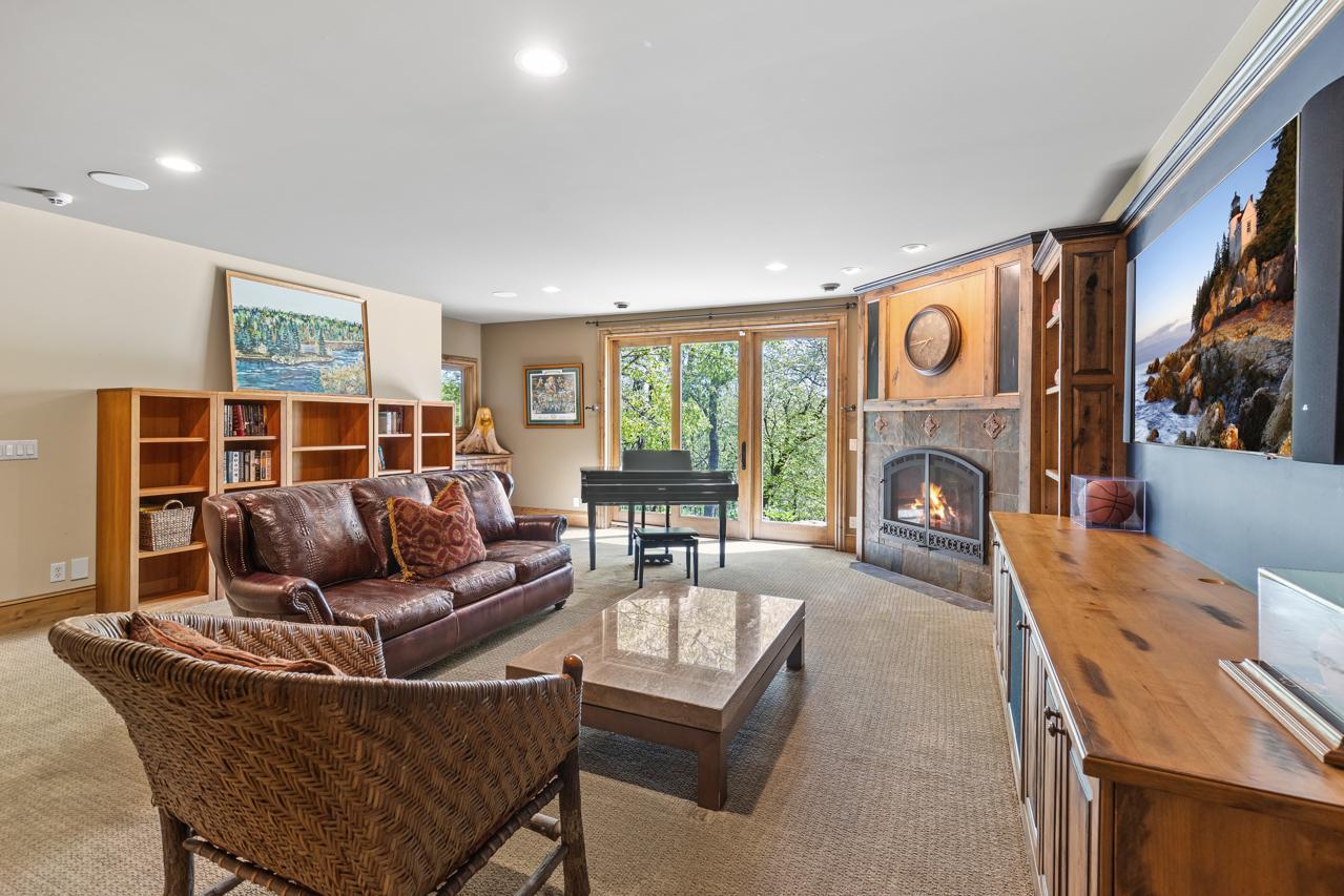 6823 Alpine Trail Eden Prairie, MN 55346 - Photo 41 of 86