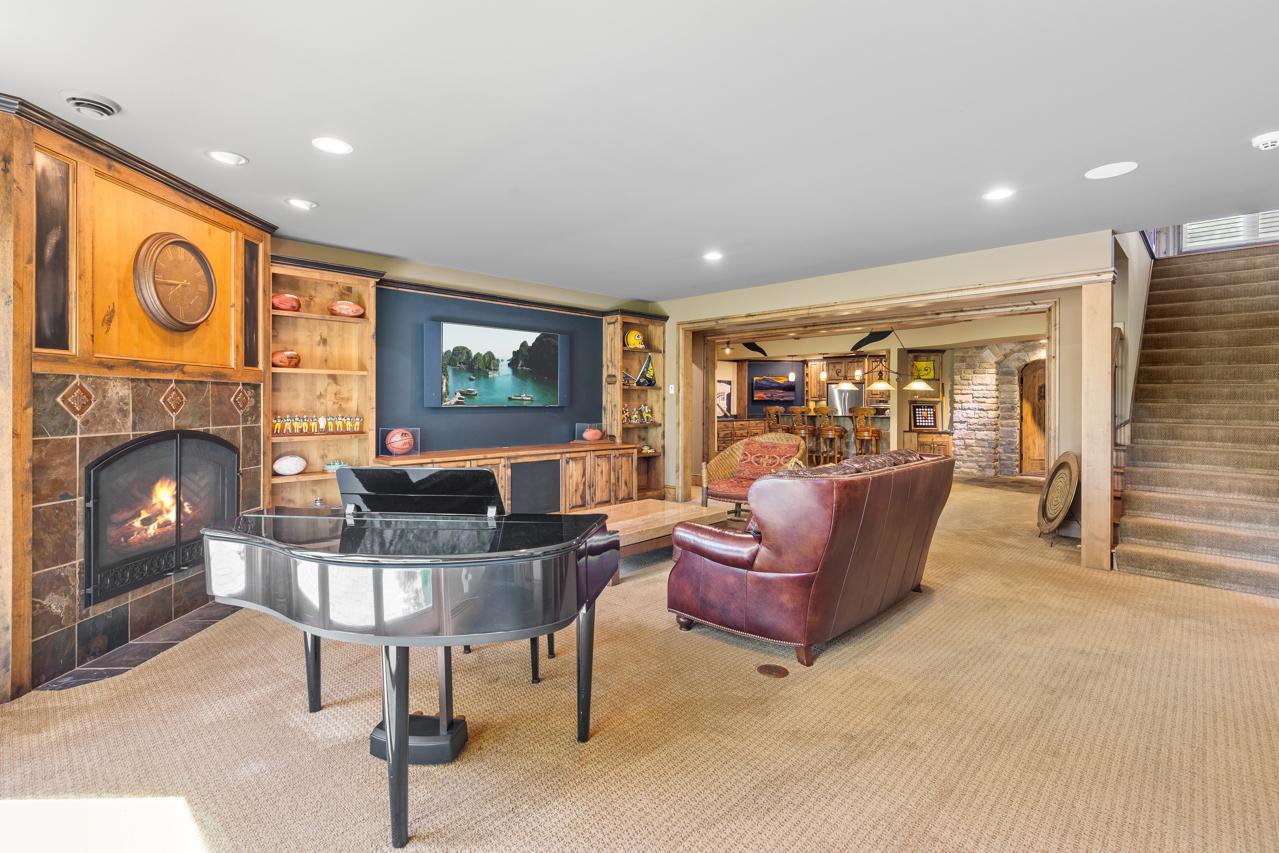 6823 Alpine Trail Eden Prairie, MN 55346 - Photo 42 of 86