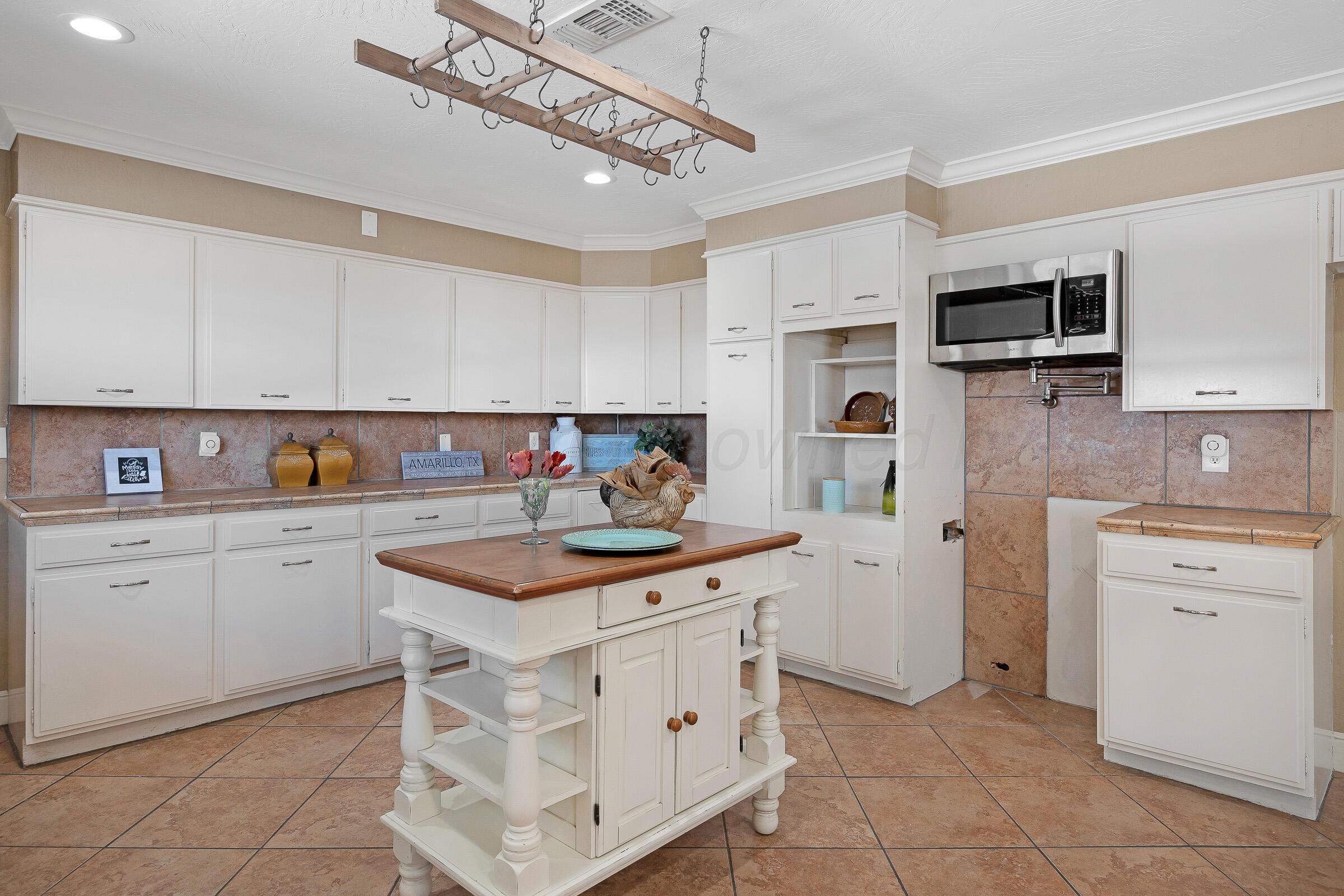 201 Rio Trail Amarillo, TX 79108 - Photo 9 of 31 009_Kitchen 2