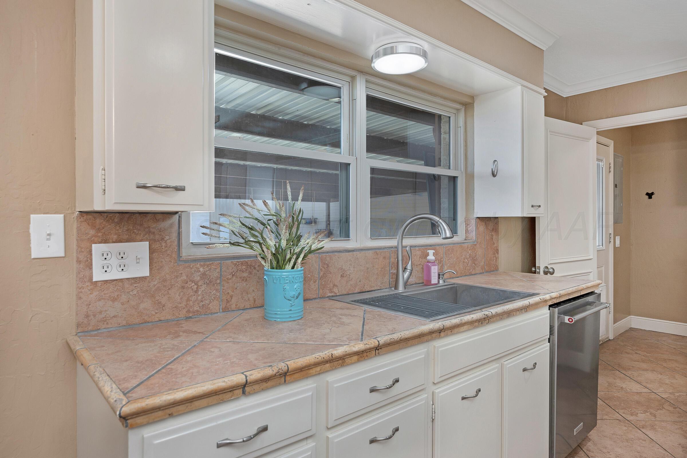 201 Rio Trail Amarillo, TX 79108 - Photo 10 of 31 010_Kitchen 3