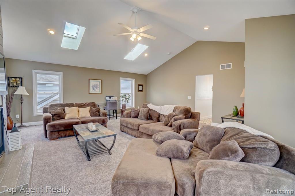 3589 Mann Road Clarkston, MI 48346 - Photo 29 of 61