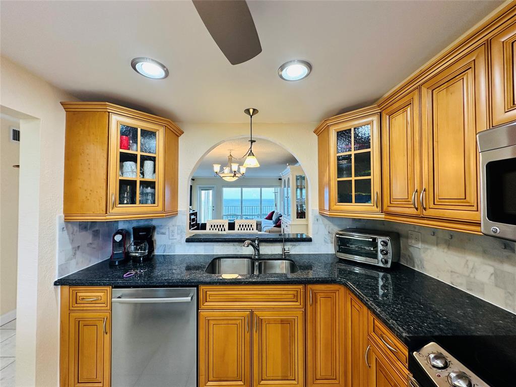 750 North Ocean Boulevard, Unit 2008 Pompano Beach, FL 33062 - Photo 16 of 64