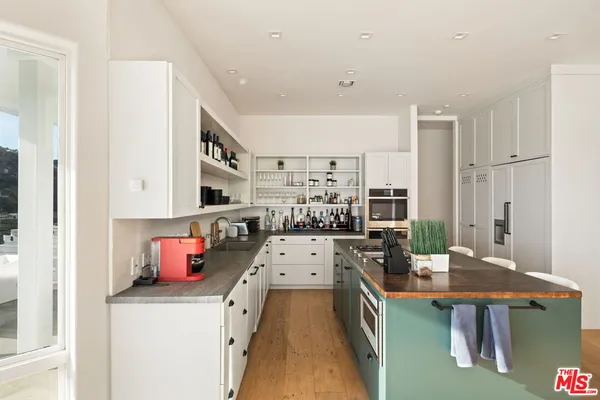 $5,000,000 | 7868 Electra Drive, Los Angeles, CA 90046