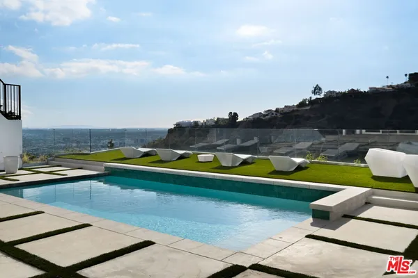 $5,000,000 | 7868 Electra Drive, Los Angeles, CA 90046