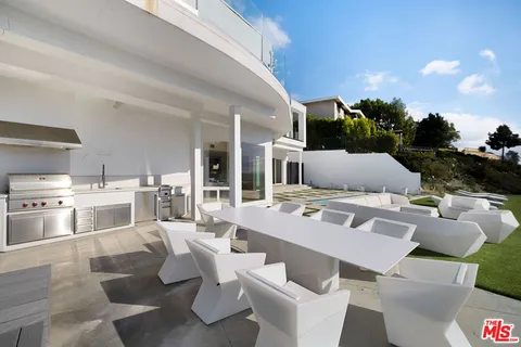 $5,000,000 | 7868 Electra Drive, Los Angeles, CA 90046