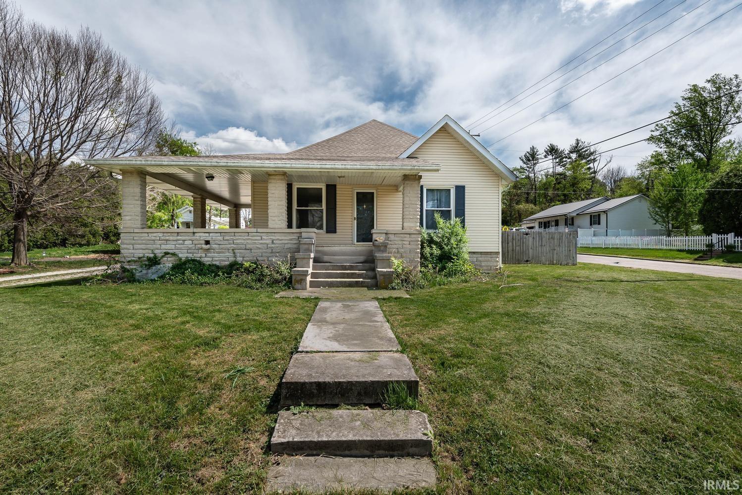 4977 South Rogers Street Bloomington, IN 47403 - Photo 1 of 29