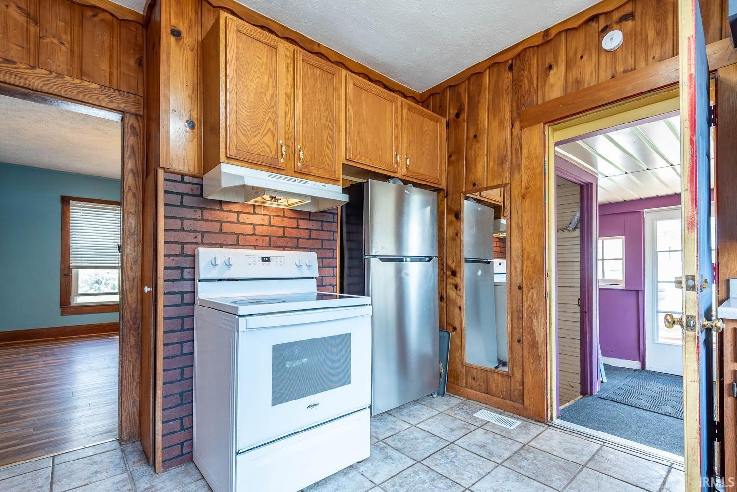 4977 South Rogers Street Bloomington, IN 47403 - Photo 14 of 29