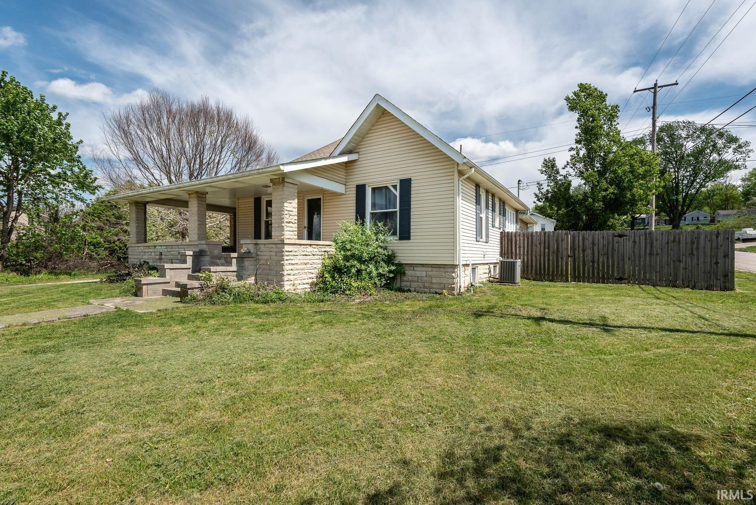 4977 South Rogers Street Bloomington, IN 47403 - Photo 3 of 29