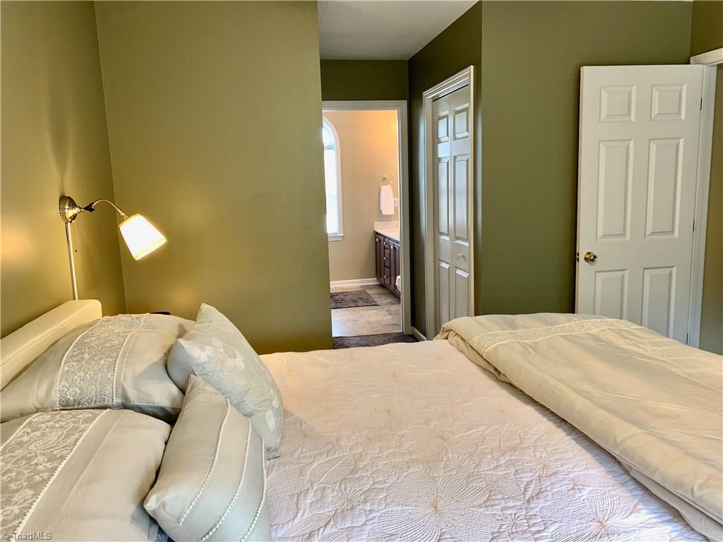 1124 Wesson Court High Point, NC 27265 - Photo 19 of 30 En suite with double vanity