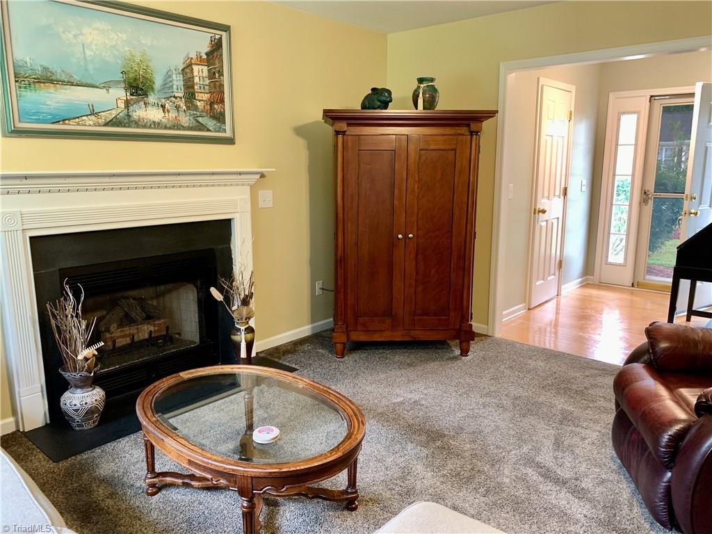 1124 Wesson Court High Point, NC 27265 - Photo 4 of 30 Light and airy den/living room