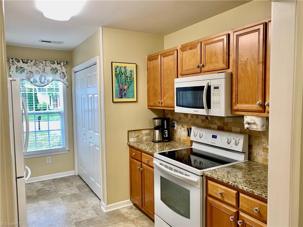 1124 Wesson Court High Point, NC 27265 - Photo 9 of 30 Gallery Image 9