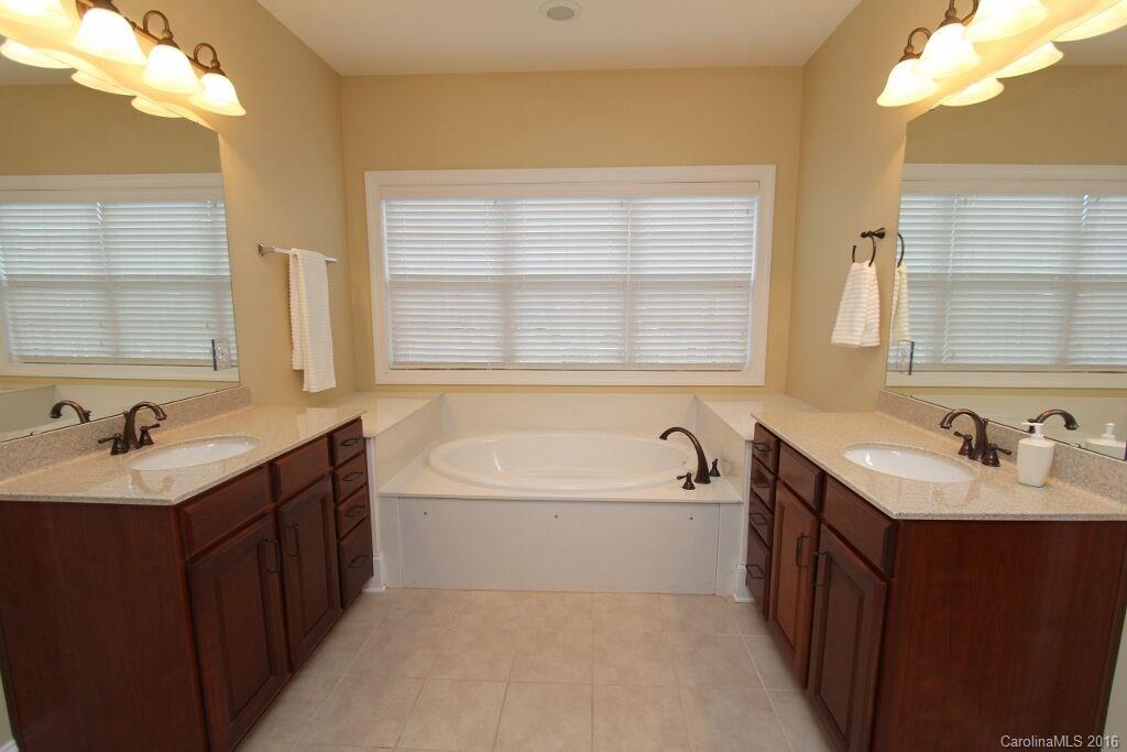 11519 Wheat Ridge Road Charlotte, NC 28277 - Photo 13 of 23 Gallery Image 13