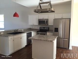 105 Meadow Ridge Lane Coinjock, NC 27923 - Photo 2 of 3 105 Meadow Ridge Similar Interior Photo