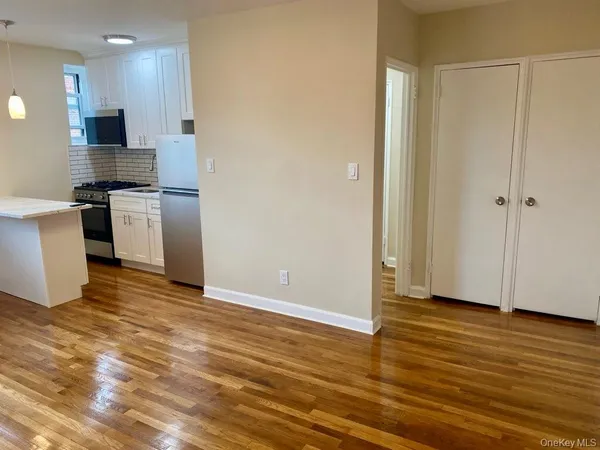 $169,000 | 32 Cathedral Avenue, Unit 6C, Hempstead, NY 11550