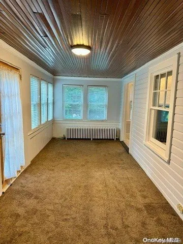 $4,400 | 11 Valley Road, Bayville, NY 11709