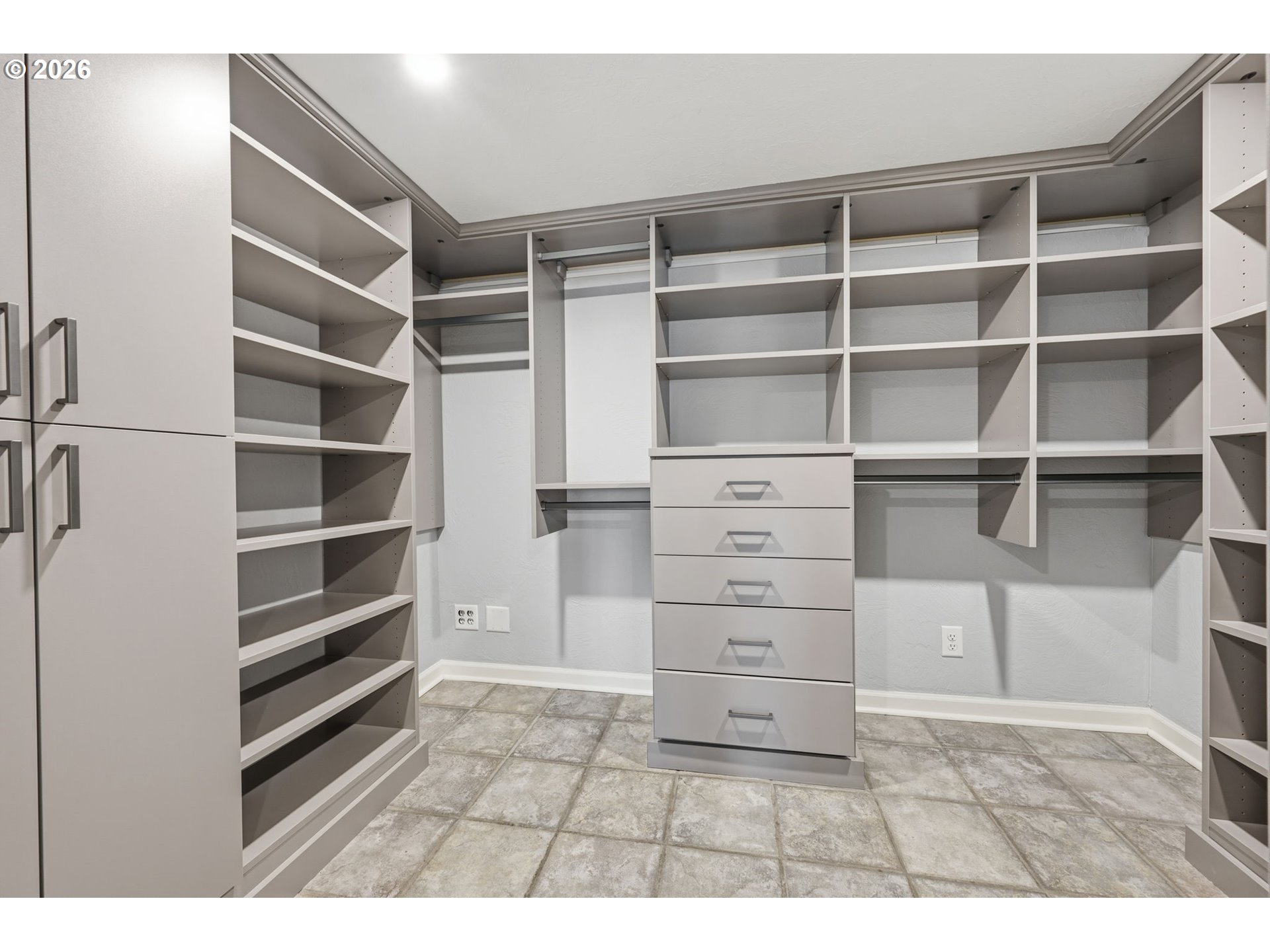 1841 Fairmount Boulevard Eugene, OR 97403 - Photo 28 of 44 a view of walk in closet with empty racks