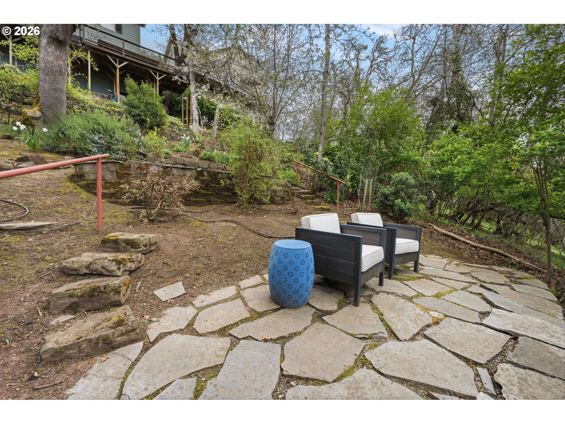 1841 Fairmount Boulevard Eugene, OR 97403 - Photo 37 of 44 a backyard of a house with table and chairs