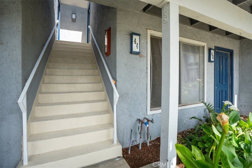 44 Fallbrook Irvine, CA 92604 - Photo 2 of 28