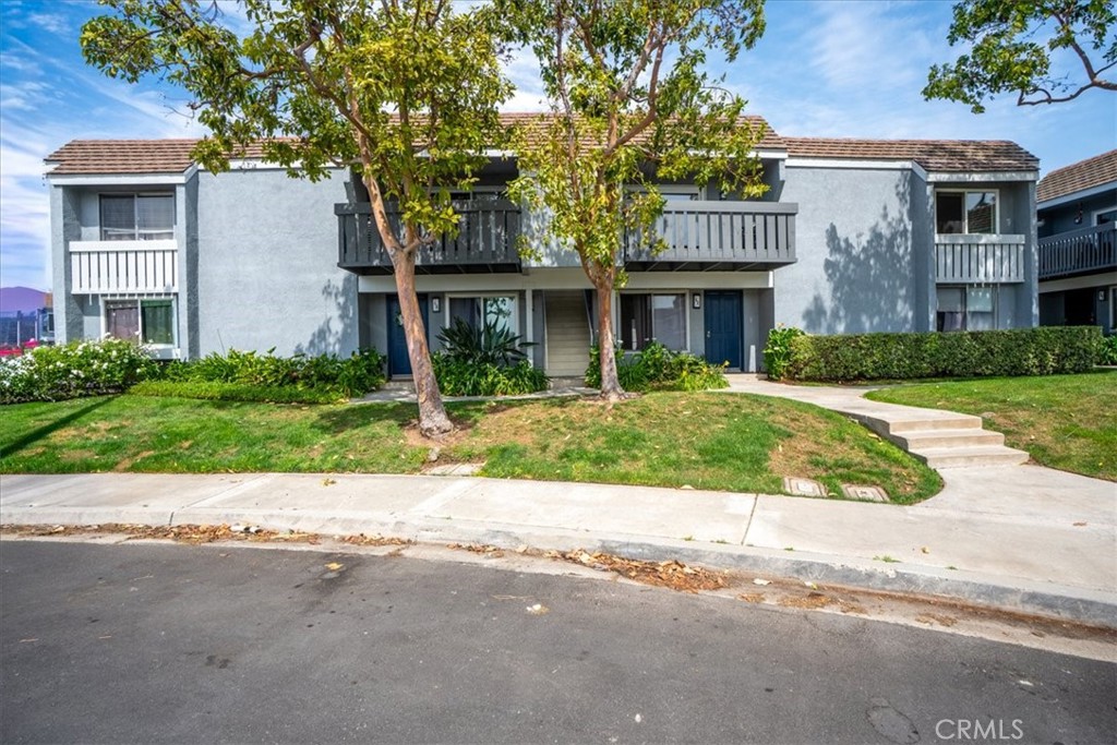 44 Fallbrook Irvine, CA 92604 - Photo 22 of 28