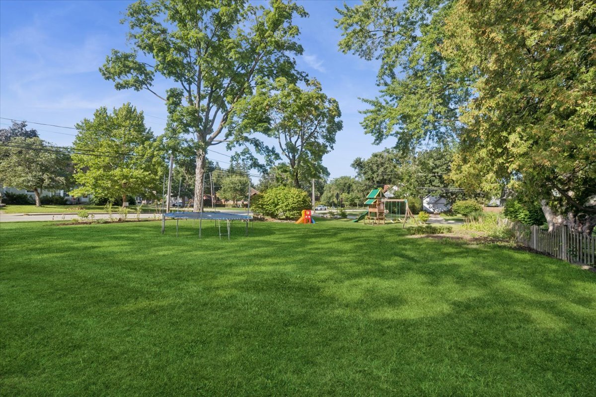 508 River Bluff Road Elgin, IL 60120 - Photo 14 of 17 a view of park with trees