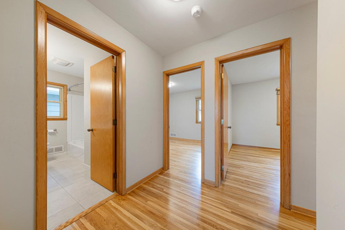 2335 4th Street Northwest Faribault, MN 55021 - Photo 14 of 42