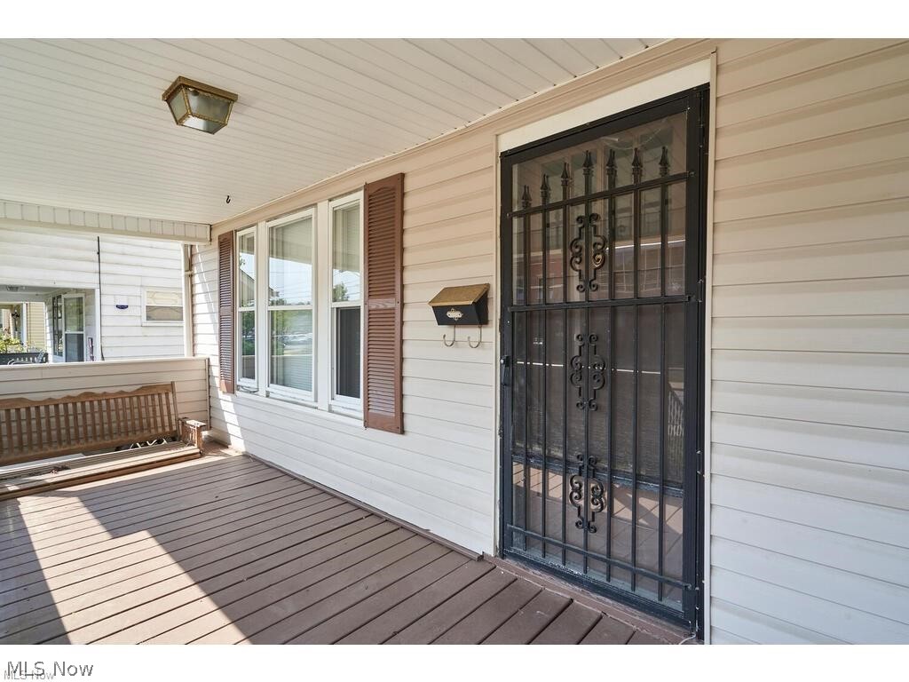 688 Dayton Street Akron, OH 44310 - Photo 27 of 41