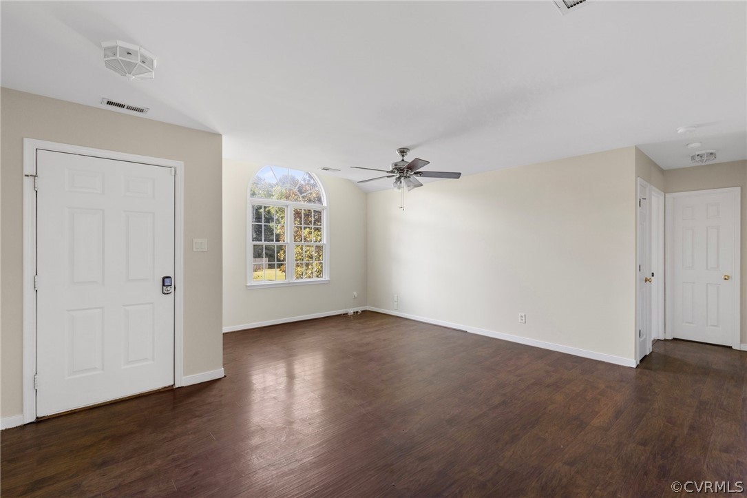 9649 Lockberry Ridge Loop Richmond, VA 23237 - Photo 7 of 29 Gallery Image 7