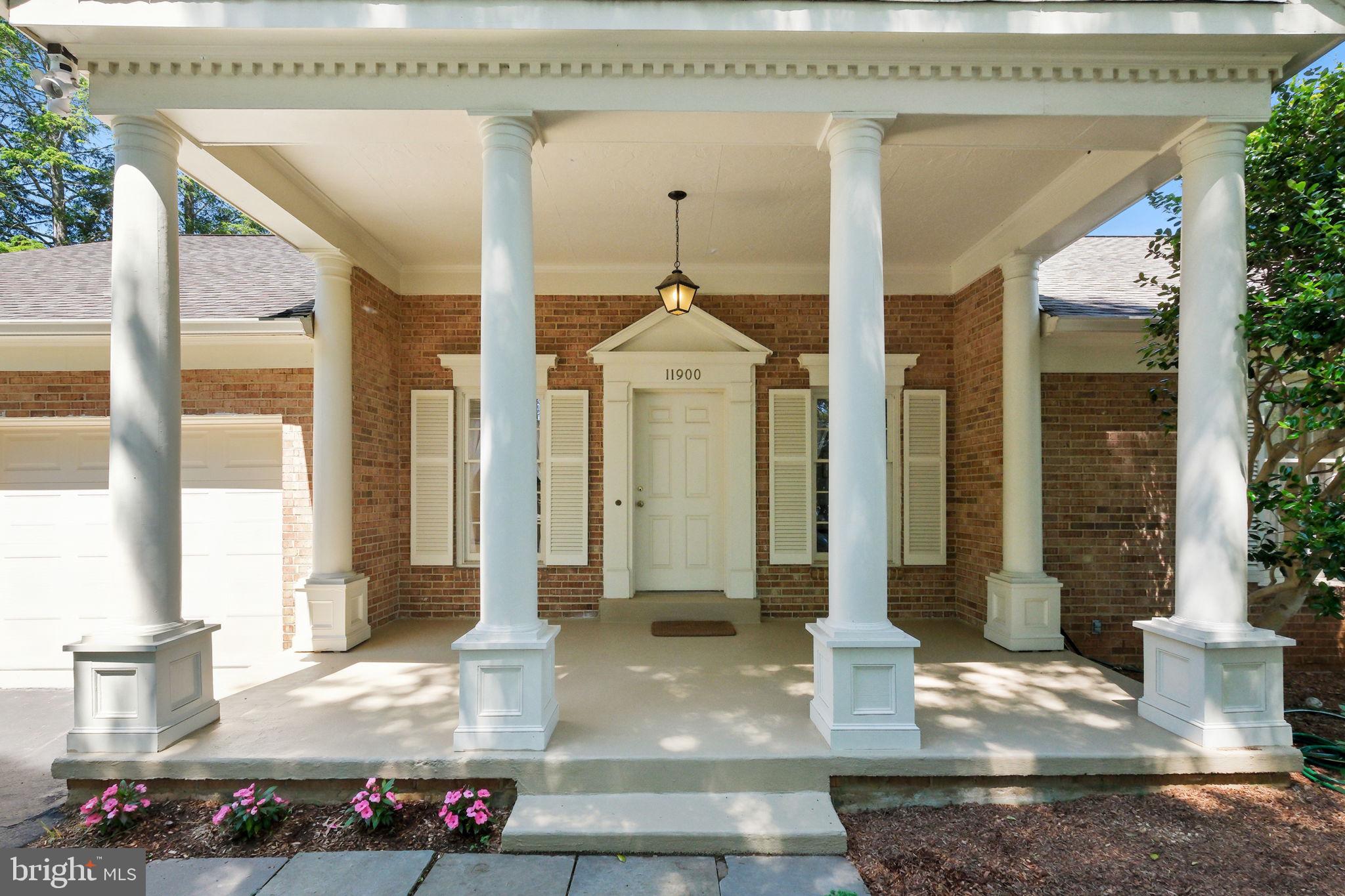 11900 Canfield Road Potomac, MD 20854 - Photo 4 of 44 Entry