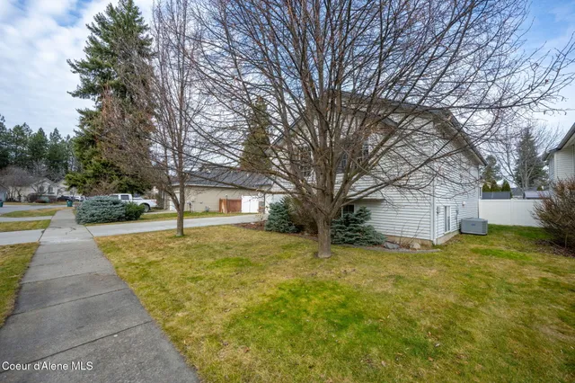 $599,000 | 1201 West Edgewood Circle, Coeur D'Alene, ID 83815