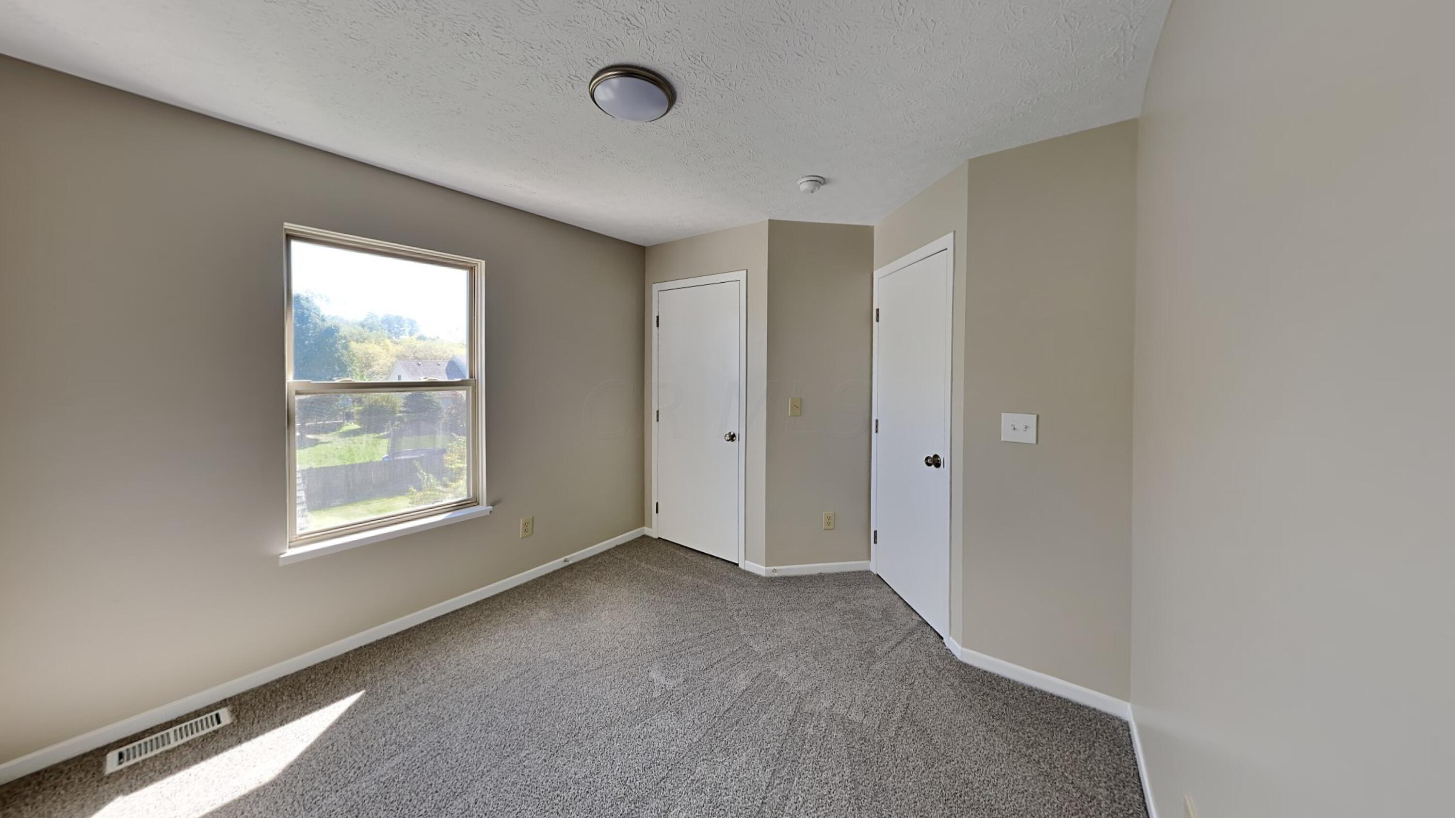 424 Barrington Ridge Pataskala, OH 43062 - Photo 10 of 14 16_Image_D9vPbcd6w6