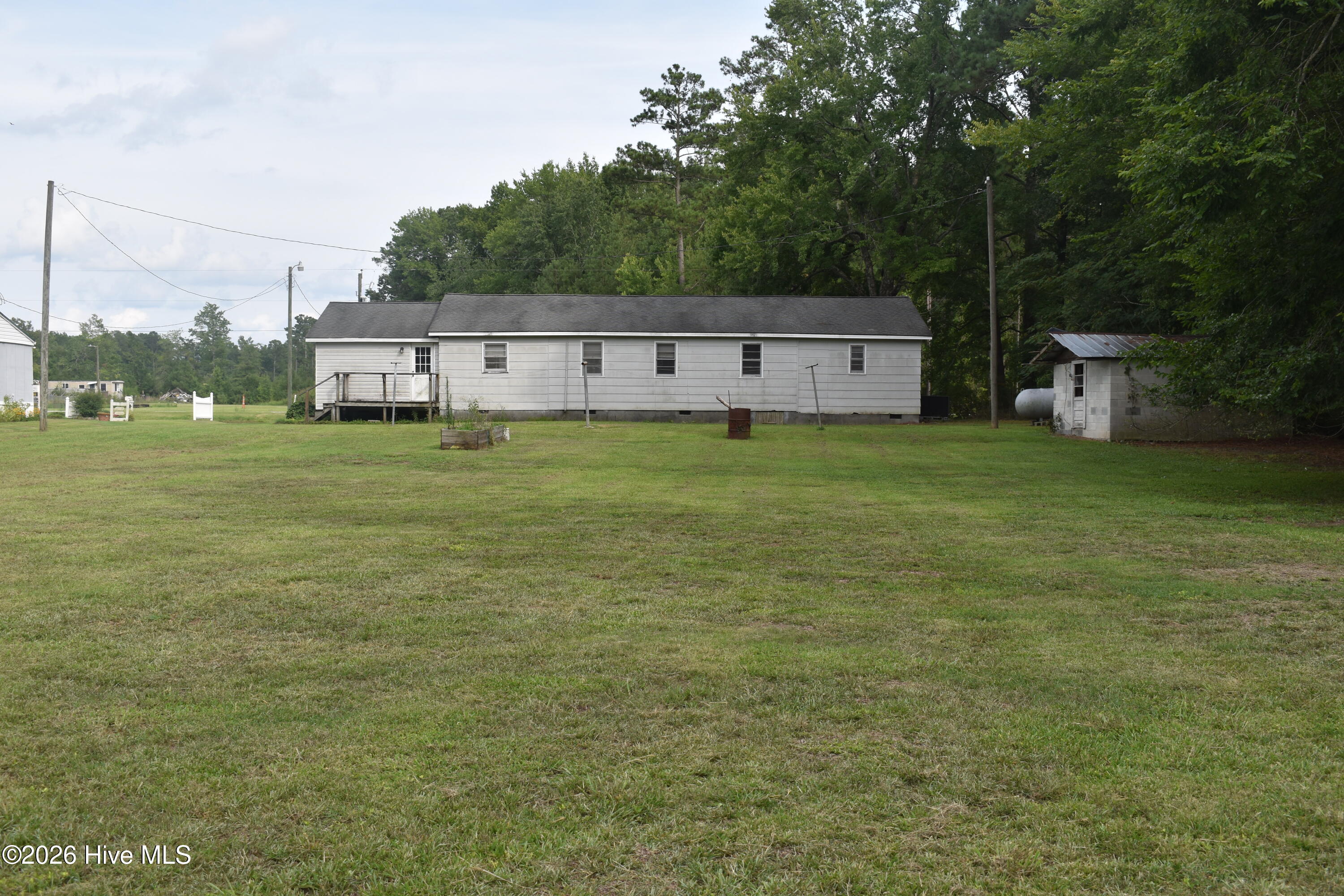 1900 Clarks Road New Bern, NC 28562 - Photo 8 of 32 Gallery Image 8