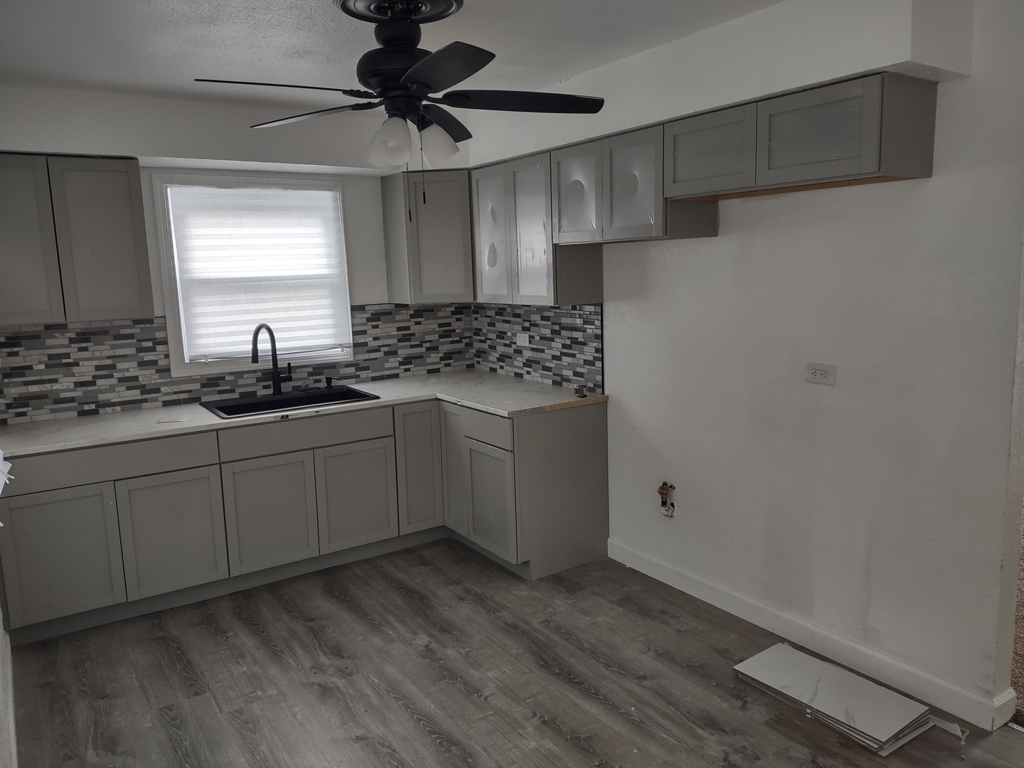 16549 California Avenue Markham, IL 60428 - Photo 5 of 14 a kitchen with stainless steel appliances a sink stove and cabinets