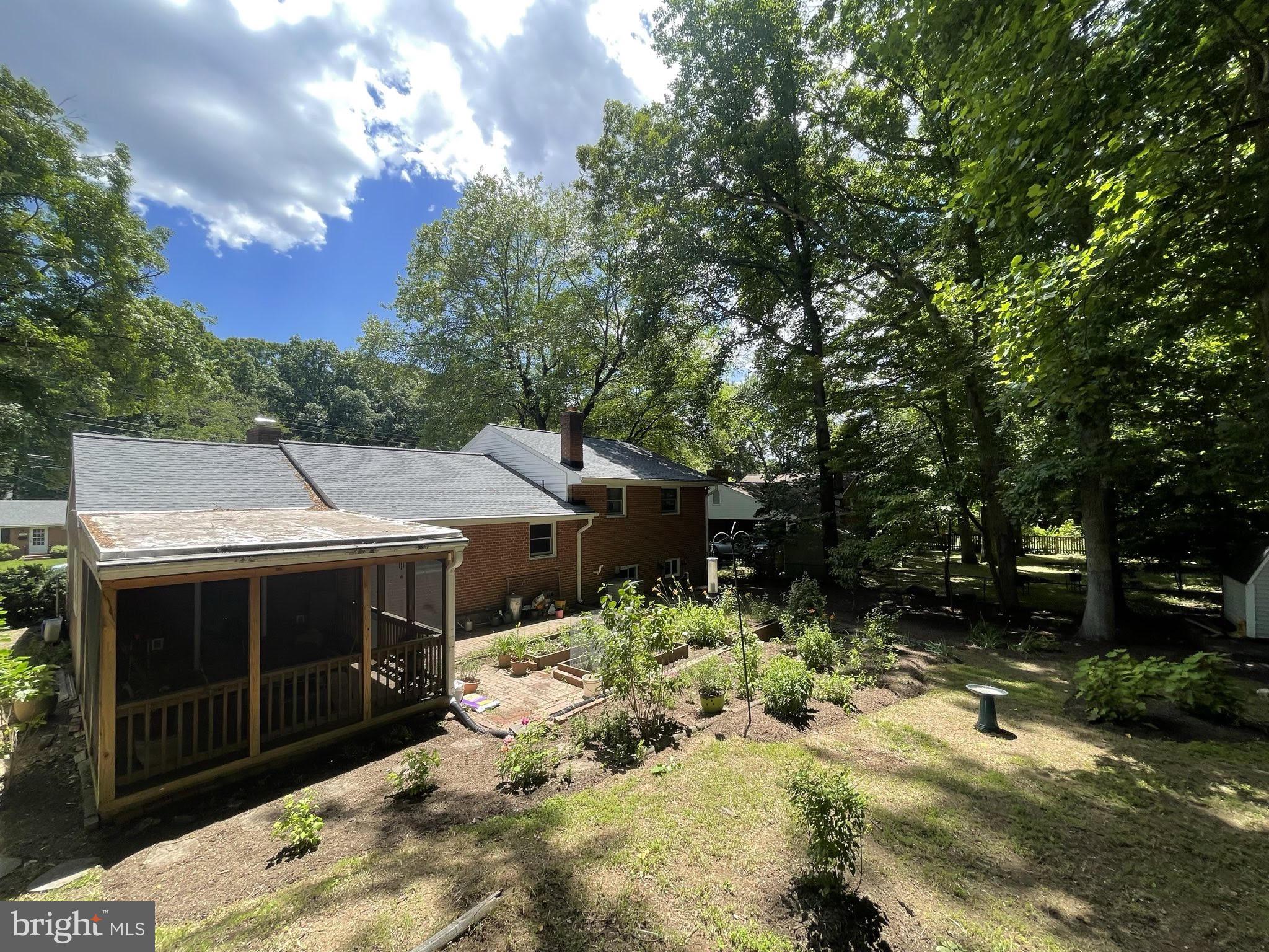 5624 Heming Avenue Springfield, VA 22151 - Photo 39 of 43