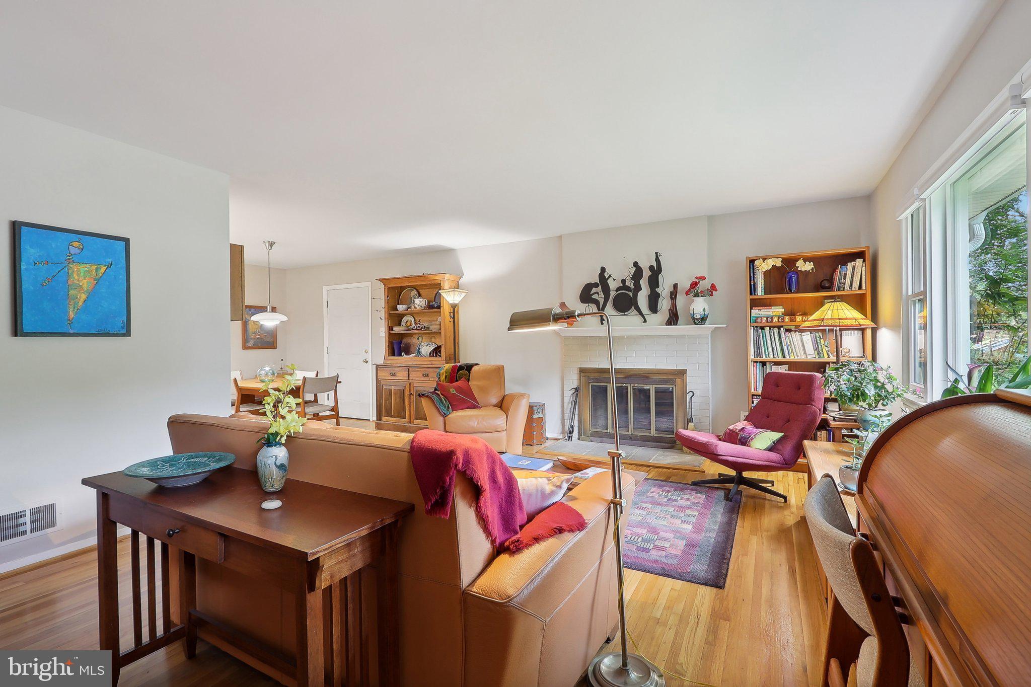 5624 Heming Avenue Springfield, VA 22151 - Photo 5 of 43