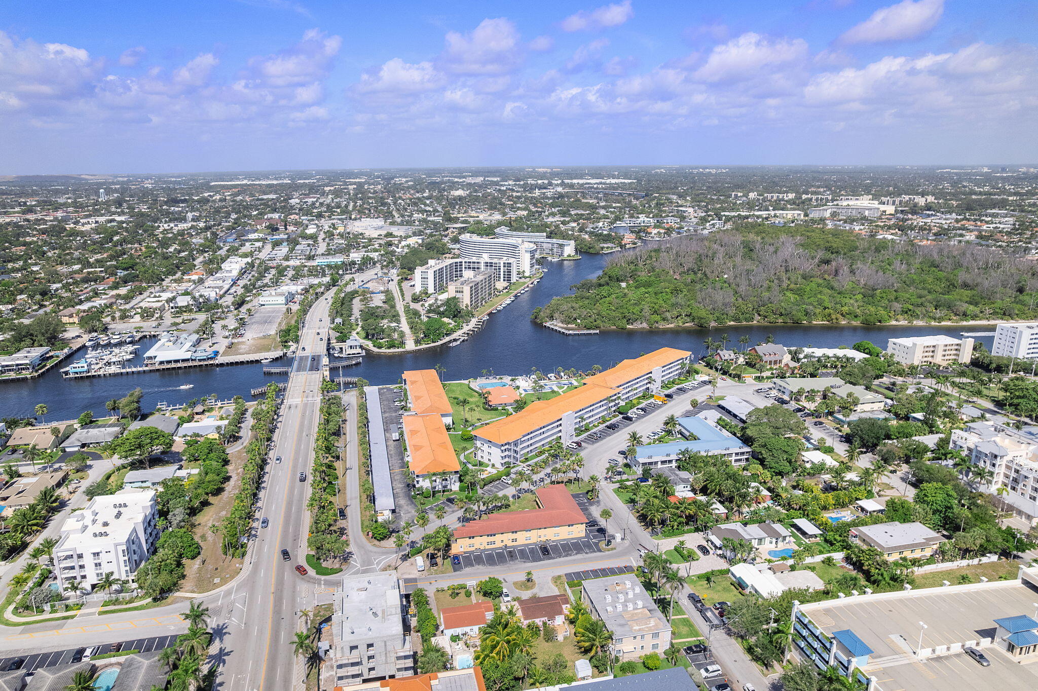 101 Northeast 19th Avenue, Unit 208 Deerfield Beach, FL 33441 - Photo 34 of 38 an aerial view of multiple house