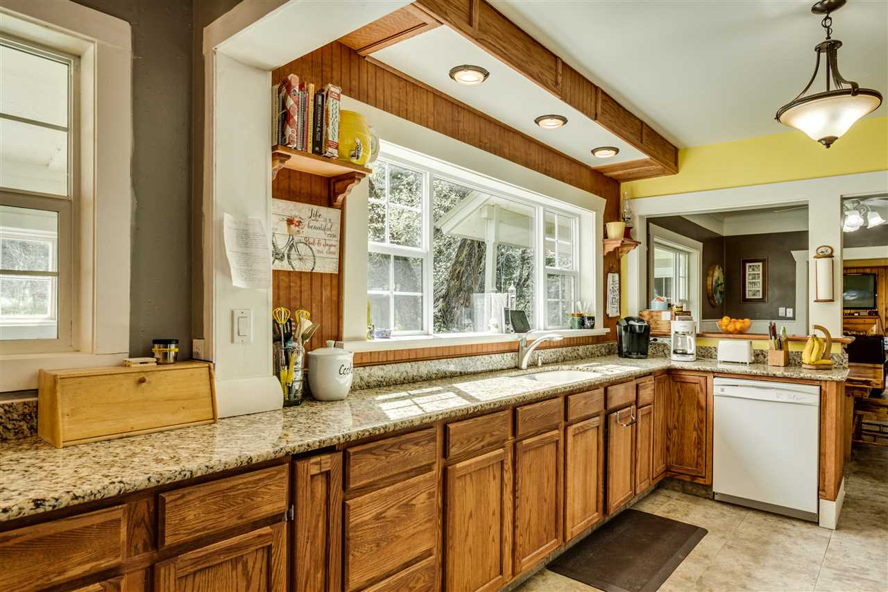13401 LeClerc Road North Cusick, WA 99119 - Photo 4 of 20