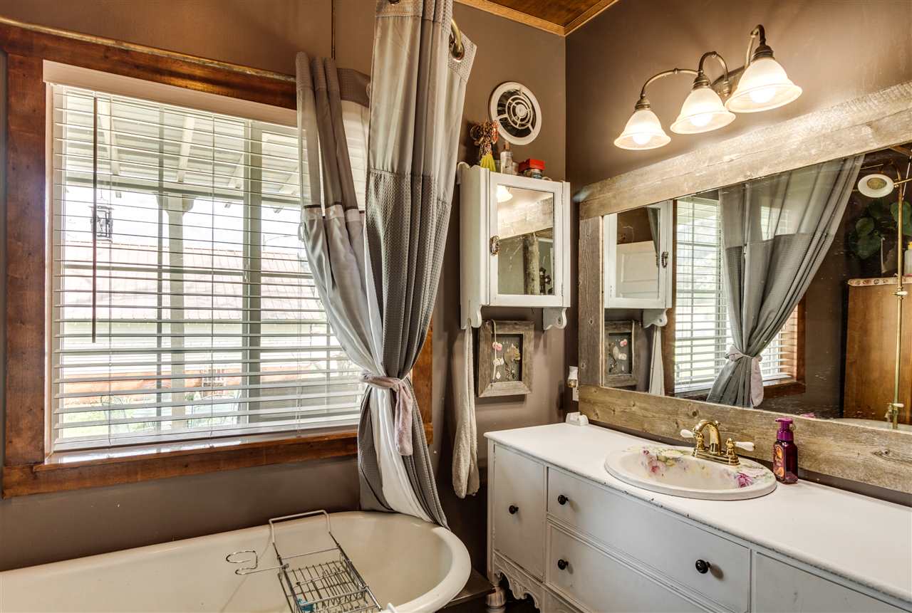 13401 LeClerc Road North Cusick, WA 99119 - Photo 8 of 20