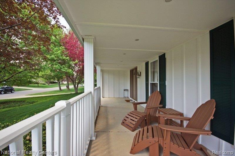 35930 Fredericksburg Road Farmington, MI 48331 - Photo 20 of 22 DSC07247.JPG
